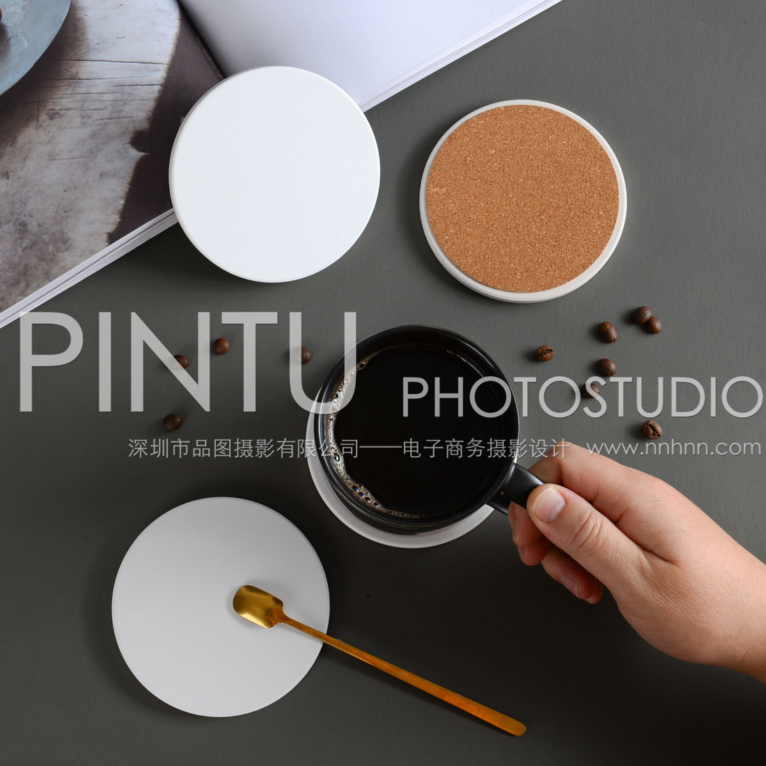 The best product photography in China Lifestyle cup cushions have hands
